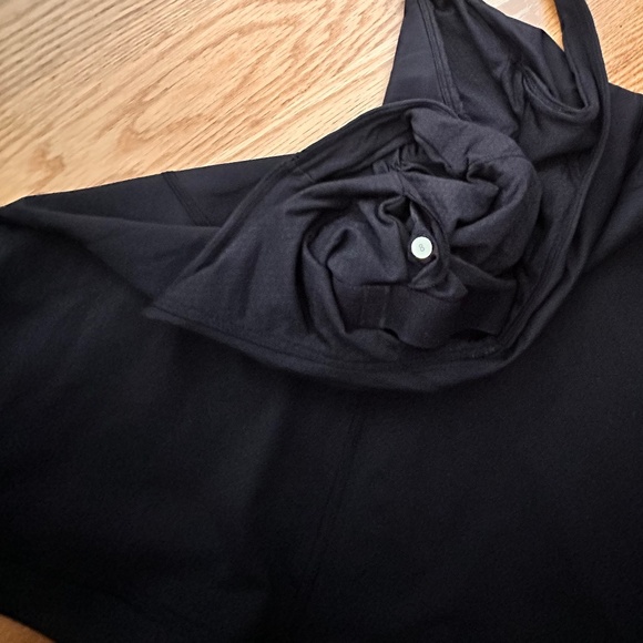 Lululemon NWOT Aria Tank II Black (8) - Picture 8 of 16